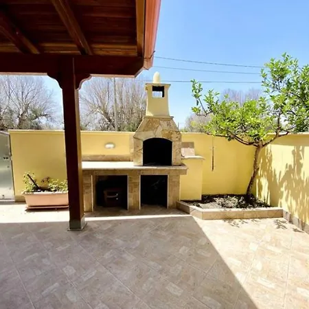 Casa Flora Torre Specchia Ruggeri
